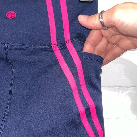 NWT Lilly Pulitzer Weekender High Ride Leggings in True Navy - Picture 8 of 14